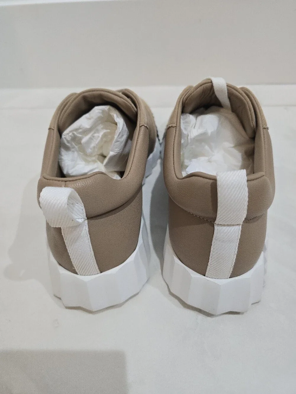 Hermes Womens Bouncing Sneakers Beige and White Low-Top Sneakers Size 38